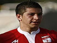 شاپورزاده: اشکان دژآگه ایران را انتخاب می کند
