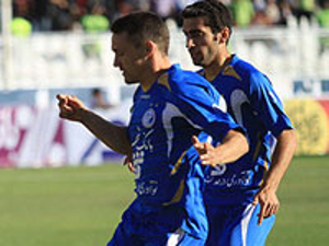 لوییز: در استقلال میمانم