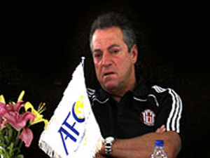 براگا به قلعه نویی و تراکتور نرسید!