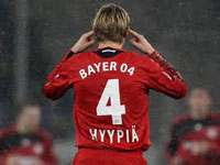 سامی هیپیا سرمربی بایر لورکوزن باقی ماند