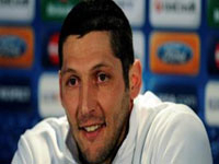 دفاع همه جانبه مدافع اینتر از مورینیو