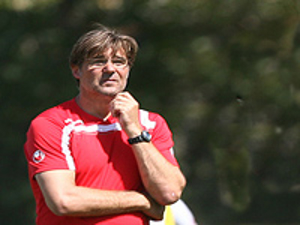 سومدیك: راه برای قهرمانی پرسپولیس باز است
