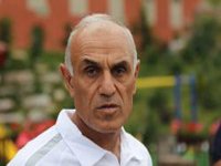 دینورزاده: فرصت را از بازیکنان جوان گرفته‌ایم
