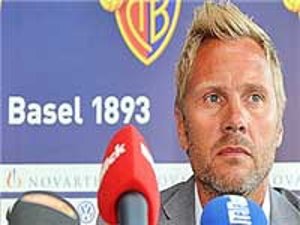 امضای قرارداد 4 ساله هافبک چکی با هامبورگ