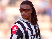 داویدز: یووه باید مراقب رونالدو باشد