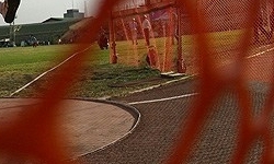 وزنه پرتابگر زن آمریکایی به طلا رسید