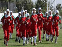 مدرسان نروژی و ژاپنی در دوره مربیگری بانوان