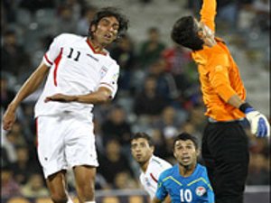 

مهاجم سابق استقلال در لیگ مالزی!
