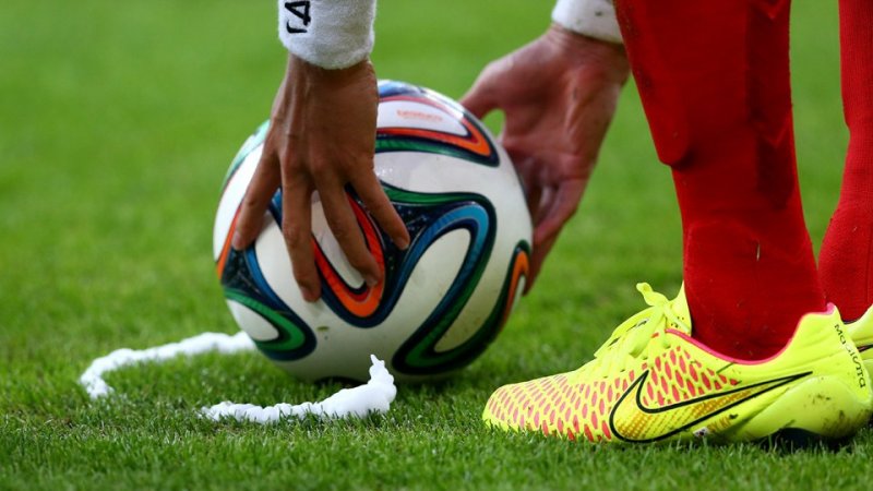 استفاده از اسپری داوری در باشگاه‌های فرانسه