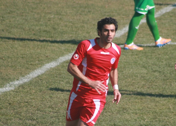 حاجتی با راهیان کرمانشاه تمدید کرد