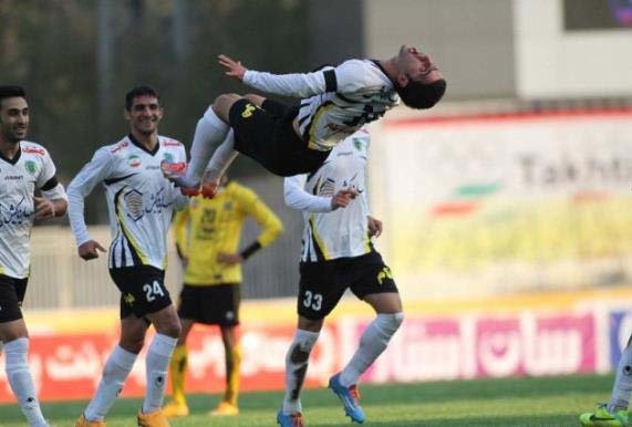 منوچهری و عدد 4 بعد از گلزنی