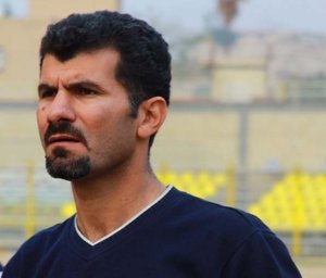 مربی قهرمان سرمربی تیم بلاتکلیف لیگ یک (عکس)