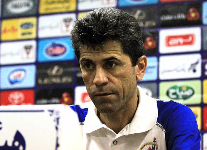 مربی صنعتنفت: بخاطر مشکلات مالی گریه نمیکنم!