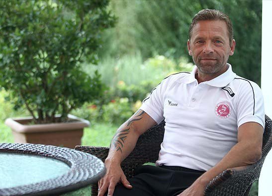 شرایط مالی درست شودٰ هسلر می‌ماند