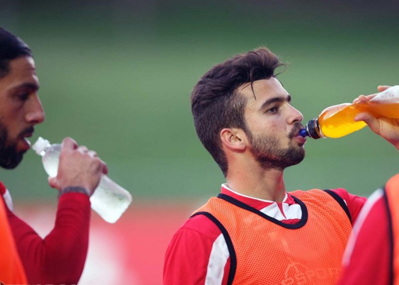 رفیعی هنوز بازیکن تراکتور نیست