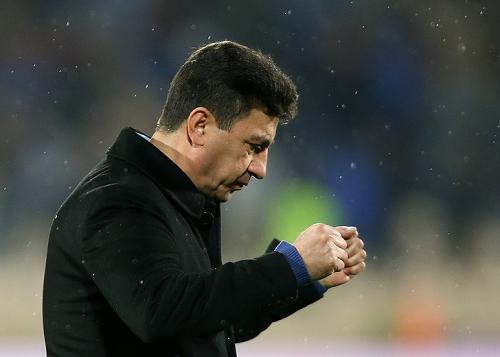 تشویق امیر قلعه نویی در استادیوم