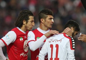 بازیکن تراکتور به خونه به خونه پیوست