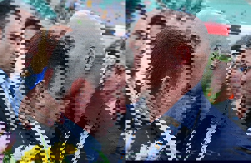 قلعه نویی ضمانت منصوریان را کرد(عکس)