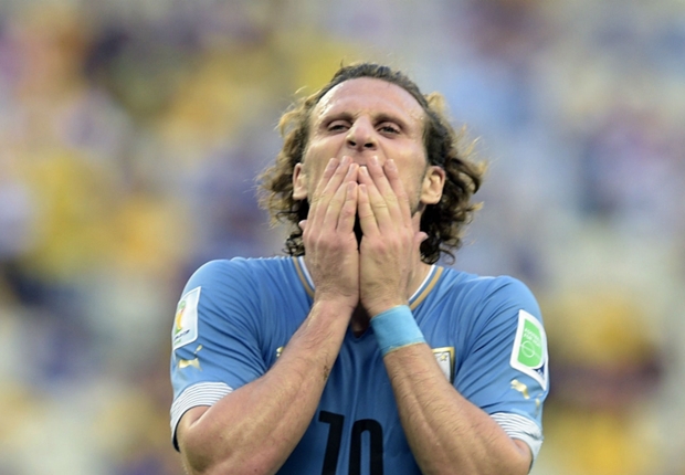 نیمار نمیتوانست با مسی مثل کاوانی رفتار کند