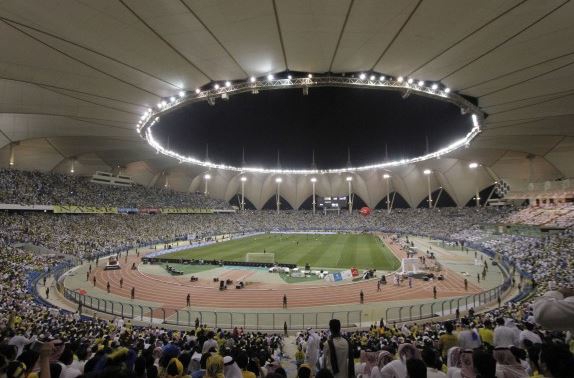 سقوط حریف ذوب آهن به رده هشتم