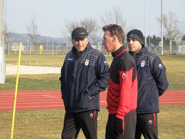 کی روش در کمپ فنر باغچه