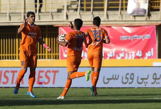 یمینی: مخالف انتقال سایپا هستیم