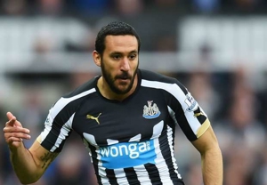 خوناس گوتیرز و نیوکاسل؛ داستان یک مبارزه