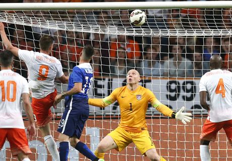 پیروزی آمریکا مقابل هلند در آمستردام