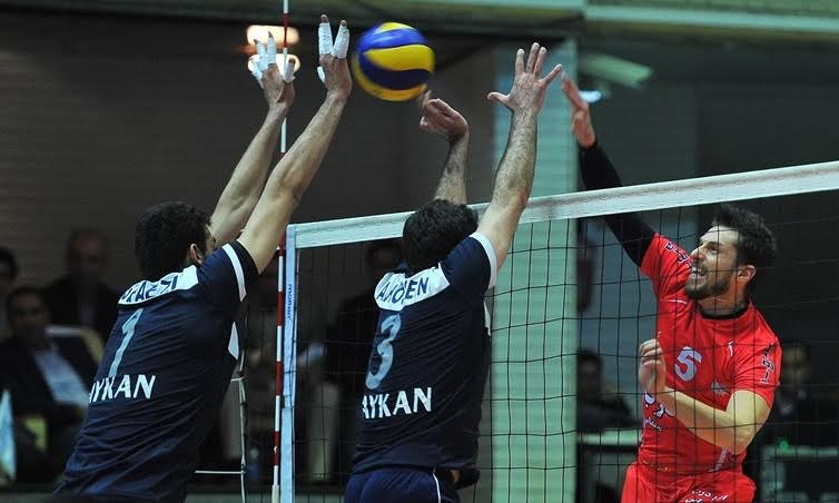 هجوم بازیکنان خارجی به لیگ والیبال