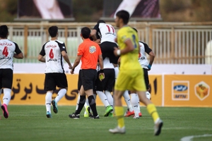 نفت١ - صبا١ / بازگشت صادقیان به لیگ