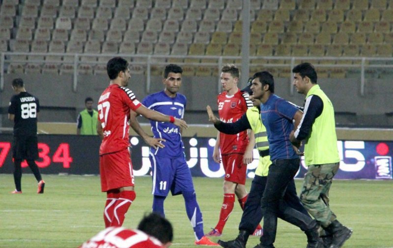 پرسپولیس و استقلال جریمه شدند