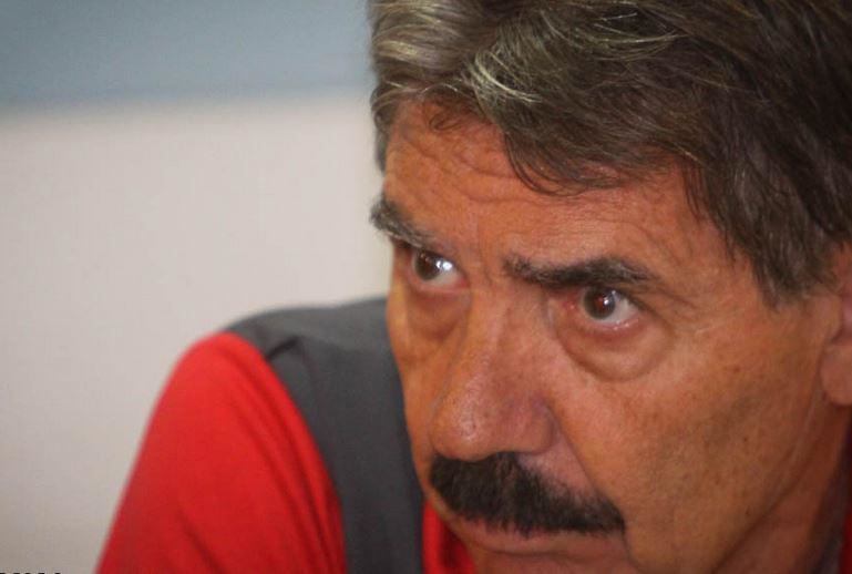 تونی: مدیرعامل باید من را اخراج کند نه شما