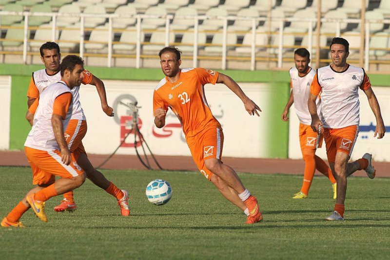 نوروزی:از سایپا میروم چون تحت فشار هستم