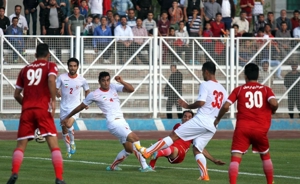 صدر جدول دقیقه96 زردپوش ماند