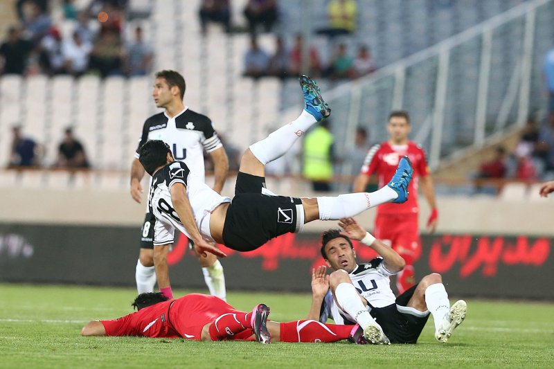 مدافع سایپا و حرکت کشتی کچ(عکس)