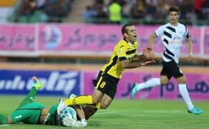 حامد لک، دروازه بانی که انتظارش را داشتیم