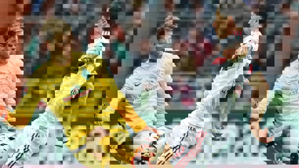 دفاع دروازه‌بان برمن از خطا روی لواندوفسکی