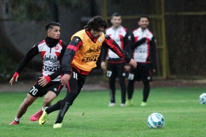 لغو بازی پرسپولیس مقابل آرارات در روز جمعه