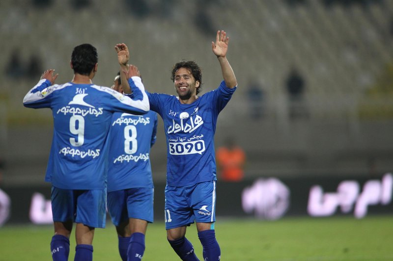 فولاد 0 - استقلال2؛ اهواز صدر را پس داد