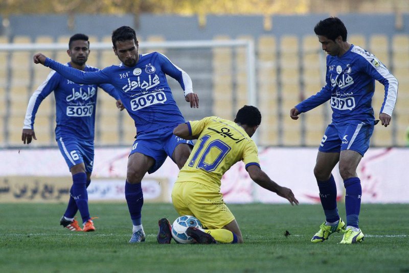 در نیمه نهایی استقلال مهمان است