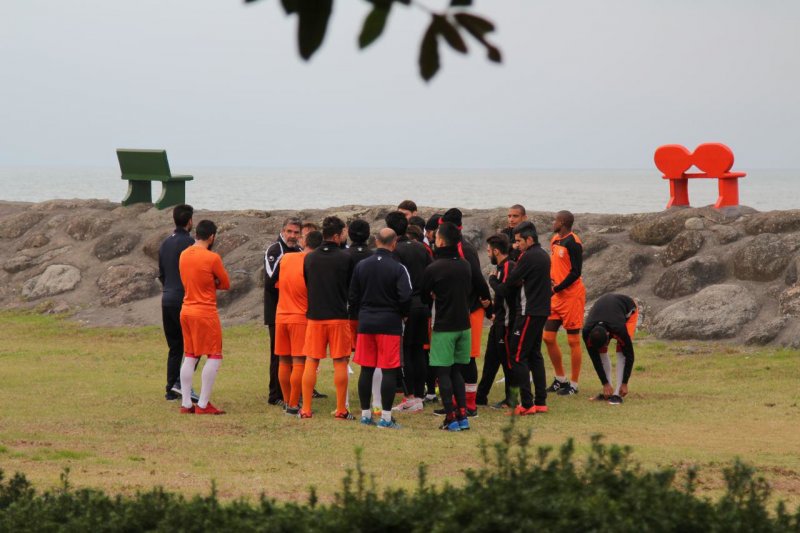 اردوی 48 ساعته تراکتورسازی برای استقلال