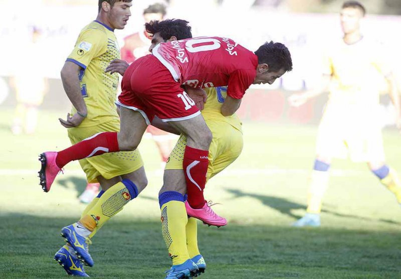 هافبک پرسپولیس به اتاق پزشکی رفت