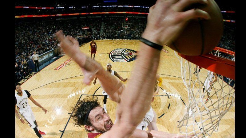 شکست کلیولند در شب درخشش جیمز در NBA