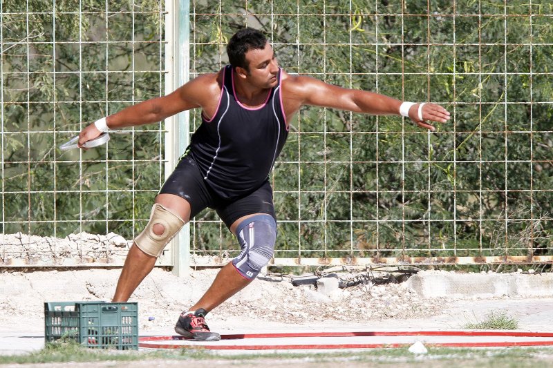 احسان حدادی در لیگ دوومیدانی شرکت میکند