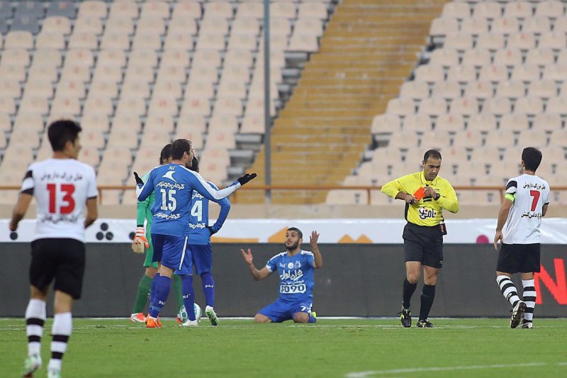 خسروی: صحنه اخراج برزای باید تدریس شود