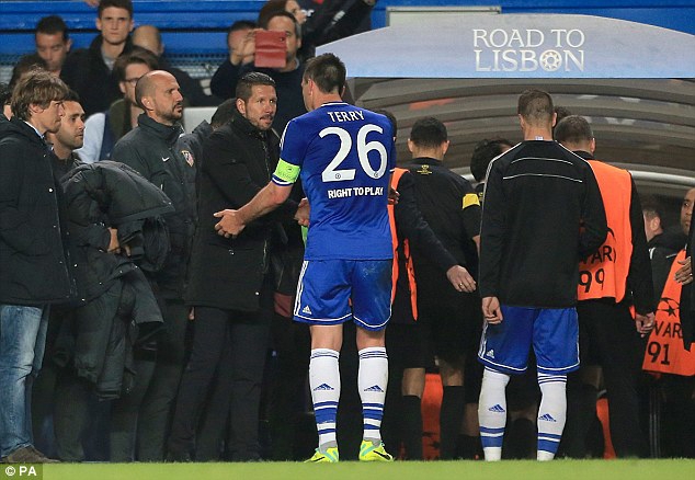 موانع چلسی برای به خدمت گرفتن سیمئونه