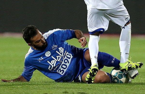 مشکلات استقلال در پر کردن لیست 18 نفره