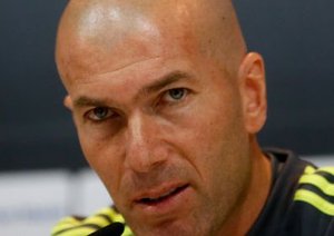 زیدان: شانس قهرمانی رئال از بین نرفته است