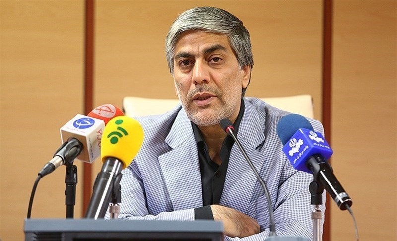 حضور کیومرث هاشمی در رقابتهای تیراندازی
