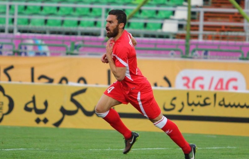 گلایه مدافع تراکتور از مدیر باشگاه و فردوسیپور